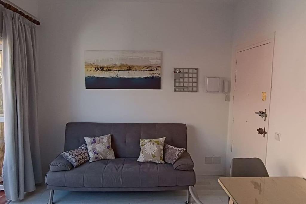 Apartamento Salinas 150M Playa Фуэнхирола Номер фото